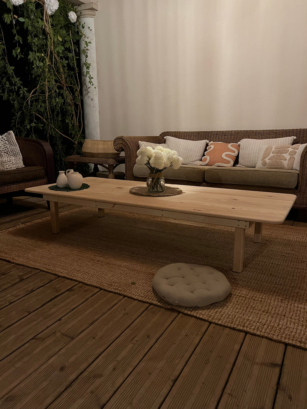 Table basse en bois massif